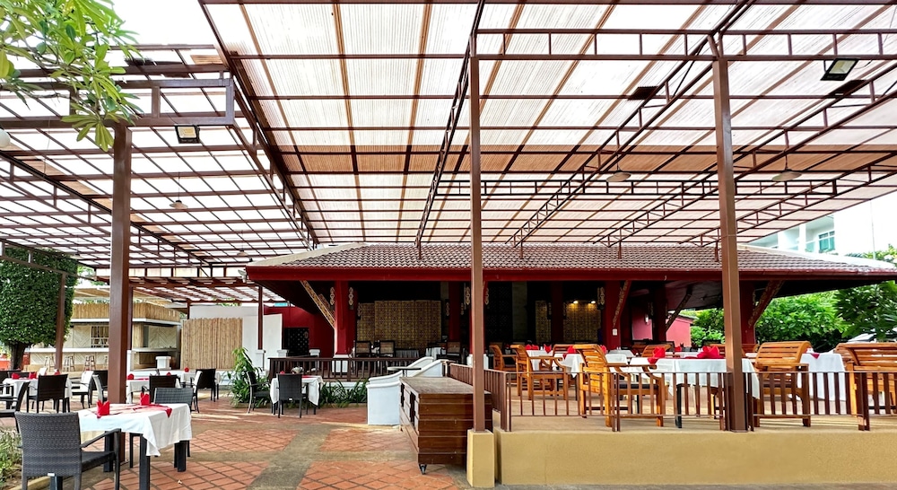 Kata Palm Resort — Restaurant & bars in Karon, Phuket Province