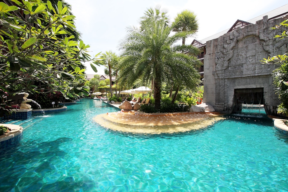Kata Palm Resort — Swimming pool in Karon, Phuket Province