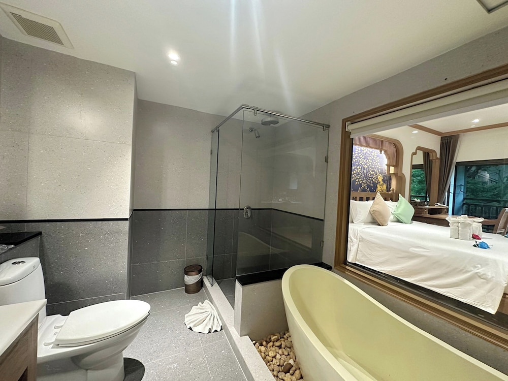 Kata Palm Resort — Hotel rooms in Karon, Phuket Province