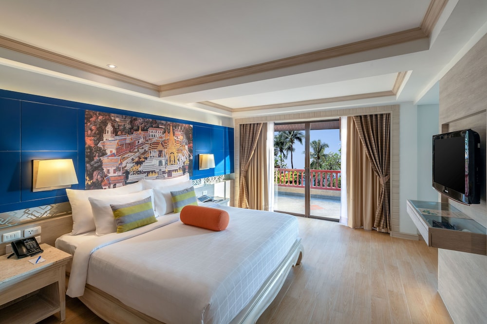 Novotel Phuket Resort — Hotel rooms in Patong Beach, Phuket Province
