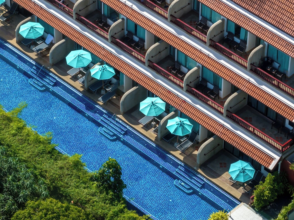 Novotel Phuket Resort — Swimming pool in Patong Beach, Phuket Province