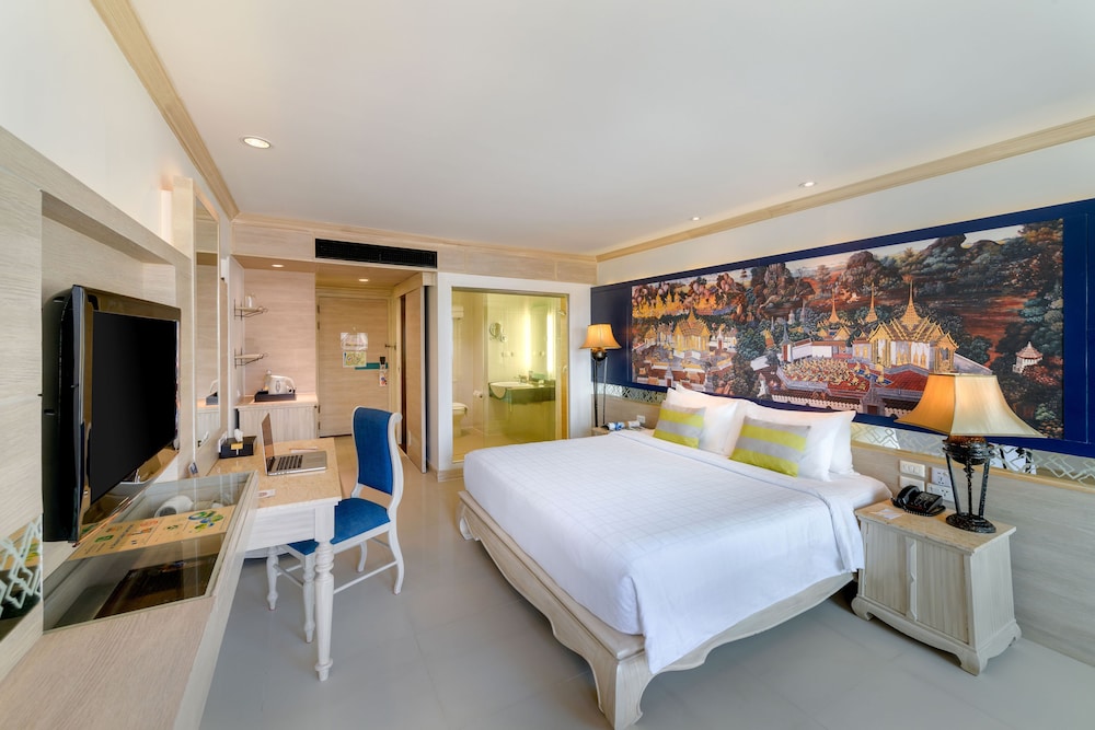 Novotel Phuket Resort — Hotel rooms in Patong Beach, Phuket Province