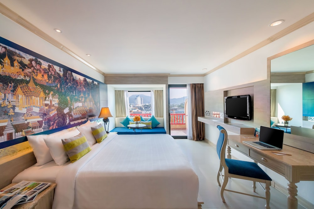 Novotel Phuket Resort — Hotel rooms in Patong Beach, Phuket Province