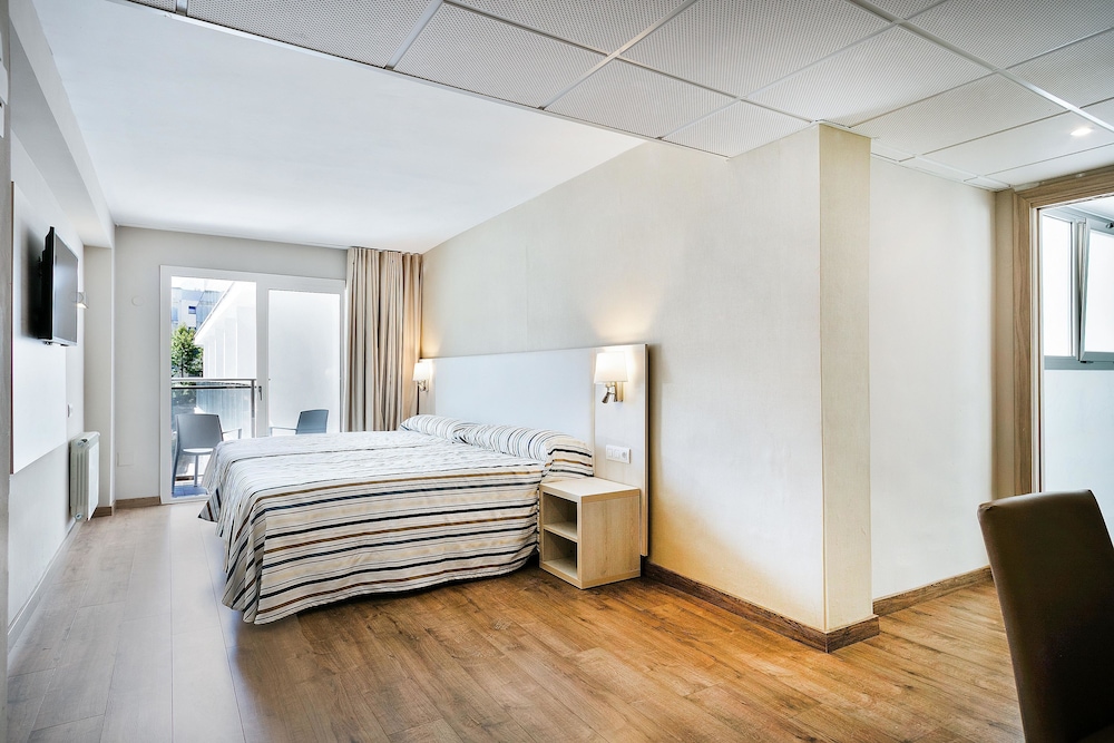 Hotel Best San Diego — Hotel rooms in Salou, Catalonia