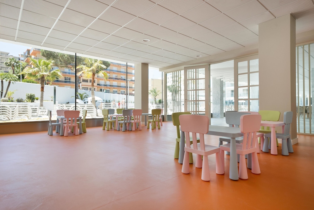 Hotel Best San Diego — Attractions for children in Salou, Catalonia