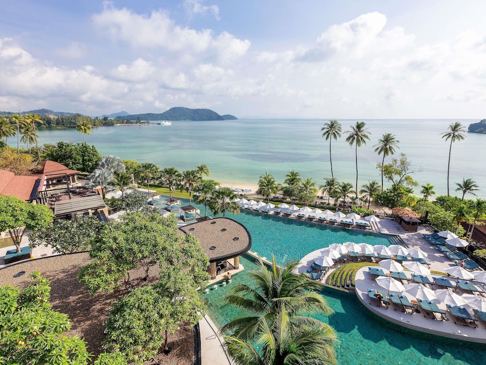 Pullman Phuket Panwa Beach Resort — Swimming pool in Ko Lon, Phuket Province