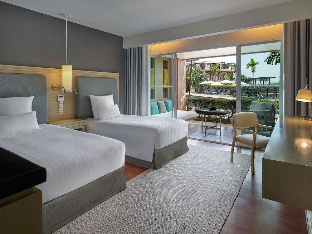 Pullman Phuket Panwa Beach Resort — Hotel rooms in Ko Lon, Phuket Province