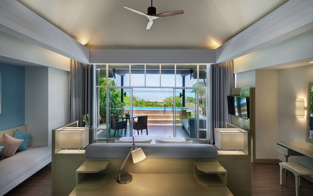 Pullman Phuket Panwa Beach Resort — Hotel rooms in Ko Lon, Phuket Province