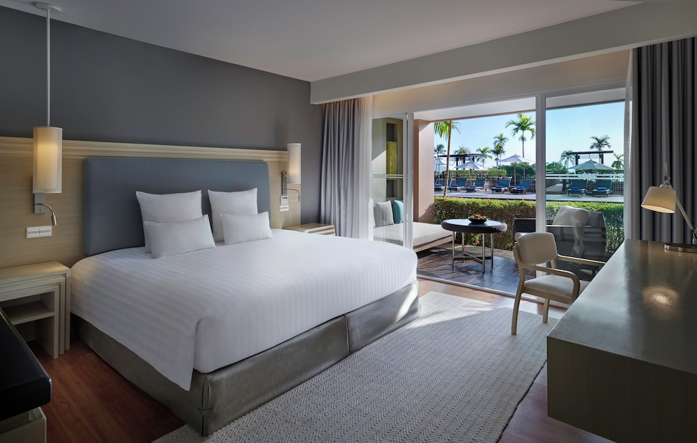 Pullman Phuket Panwa Beach Resort — Hotel rooms in Ko Lon, Phuket Province