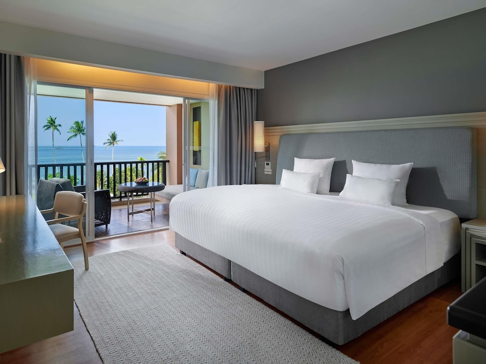 Pullman Phuket Panwa Beach Resort — Hotel rooms in Ko Lon, Phuket Province