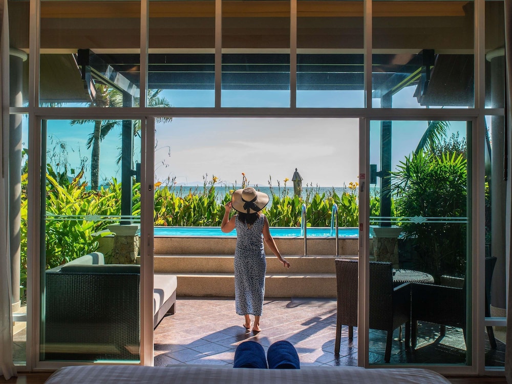 Pullman Phuket Panwa Beach Resort — Hotel rooms in Ko Lon, Phuket Province