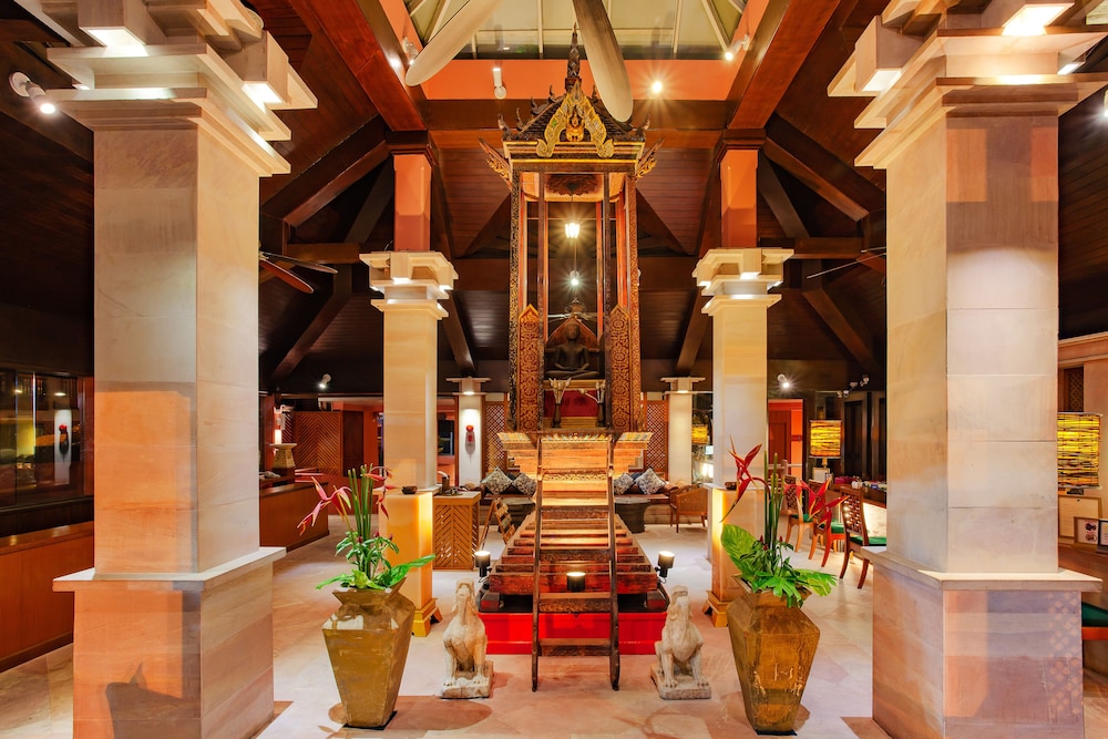 Seaview Patong Hotel — Hotel building in Patong Beach, Phuket Province