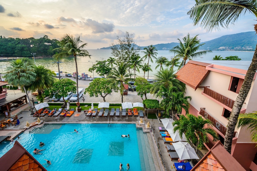 Seaview Patong Hotel — Swimming pool in Patong Beach, Phuket Province