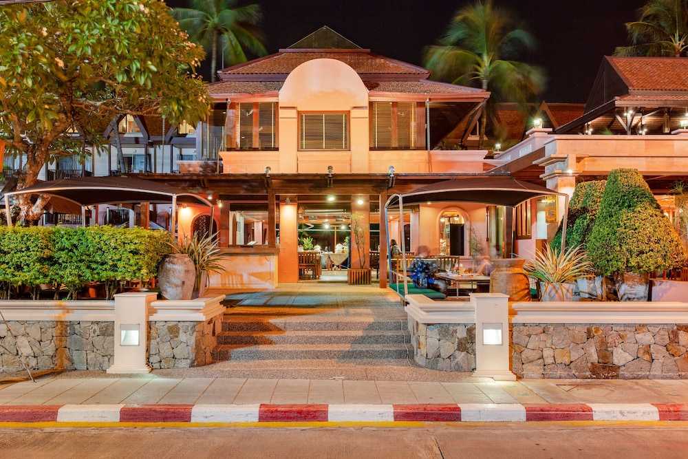 Seaview Patong Hotel — Restaurant & bars in Patong Beach, Phuket Province