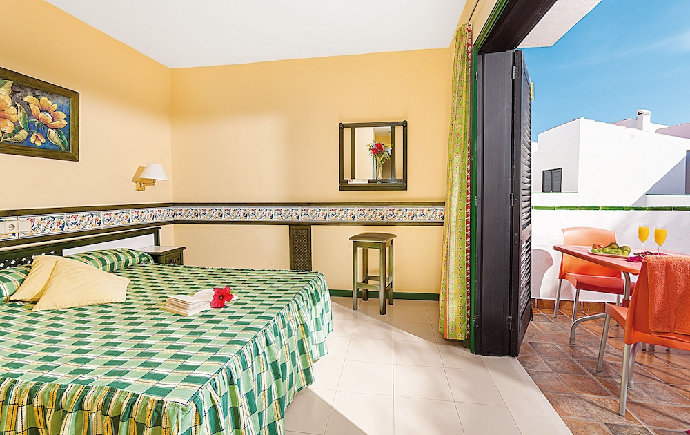 Bluesea Puerto Caleta — Hotel rooms in Costa de Antigua, Canary Islands
