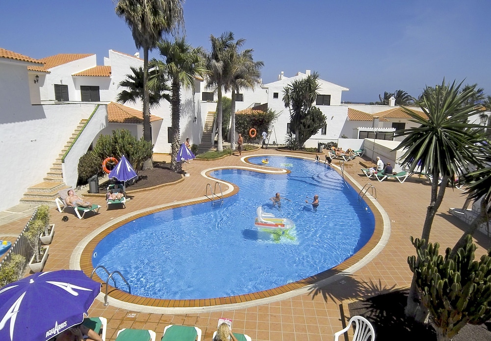Bluesea Puerto Caleta — Swimming pool in Costa de Antigua, Canary Islands