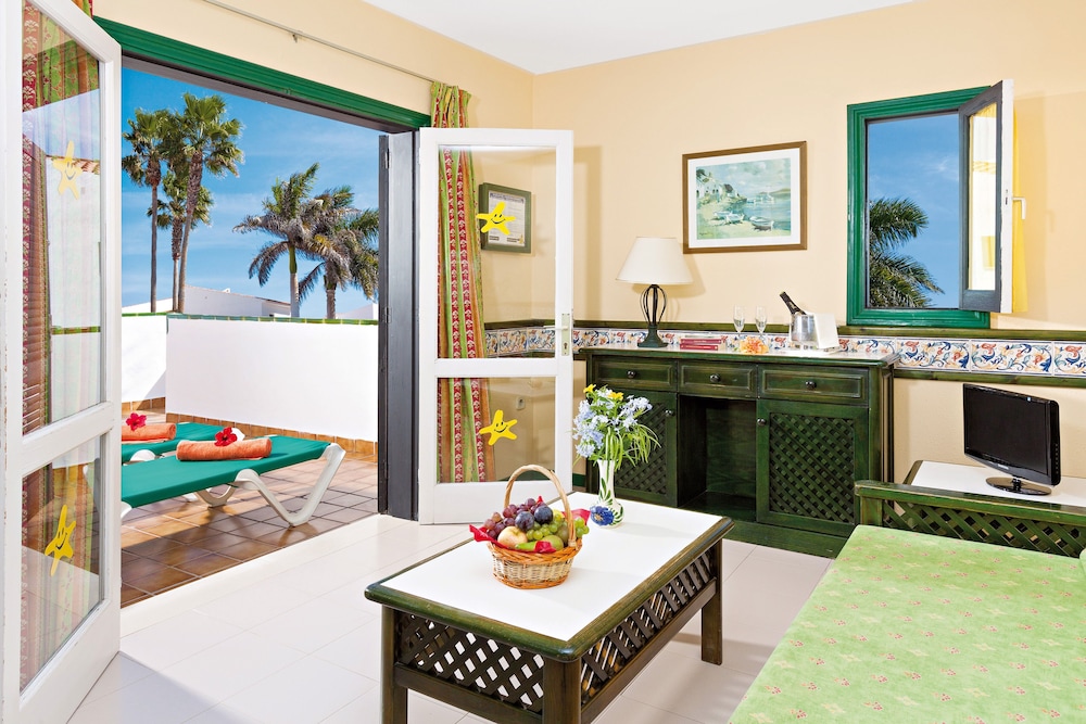Bluesea Puerto Caleta — Hotel rooms in Costa de Antigua, Canary Islands