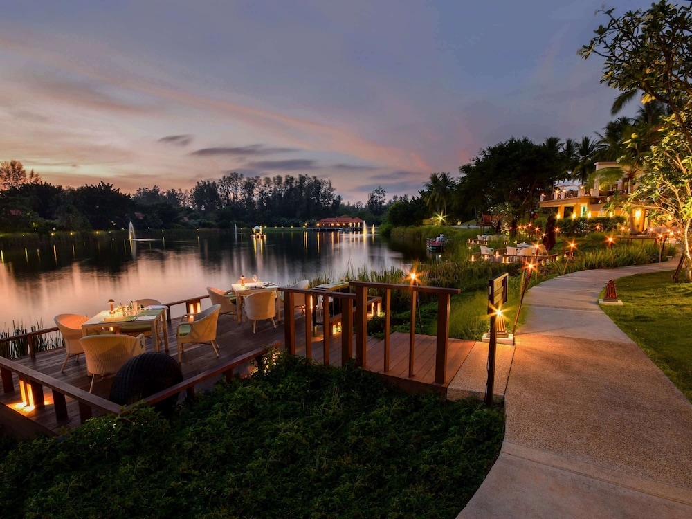 Banyan Tree Phuket — Restaurant & bars in Bang Tao Beach, Phuket Province