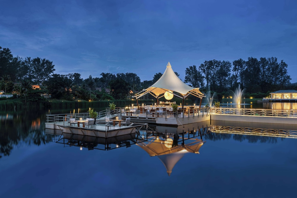 Banyan Tree Phuket — Restaurant & bars in Bang Tao Beach, Phuket Province