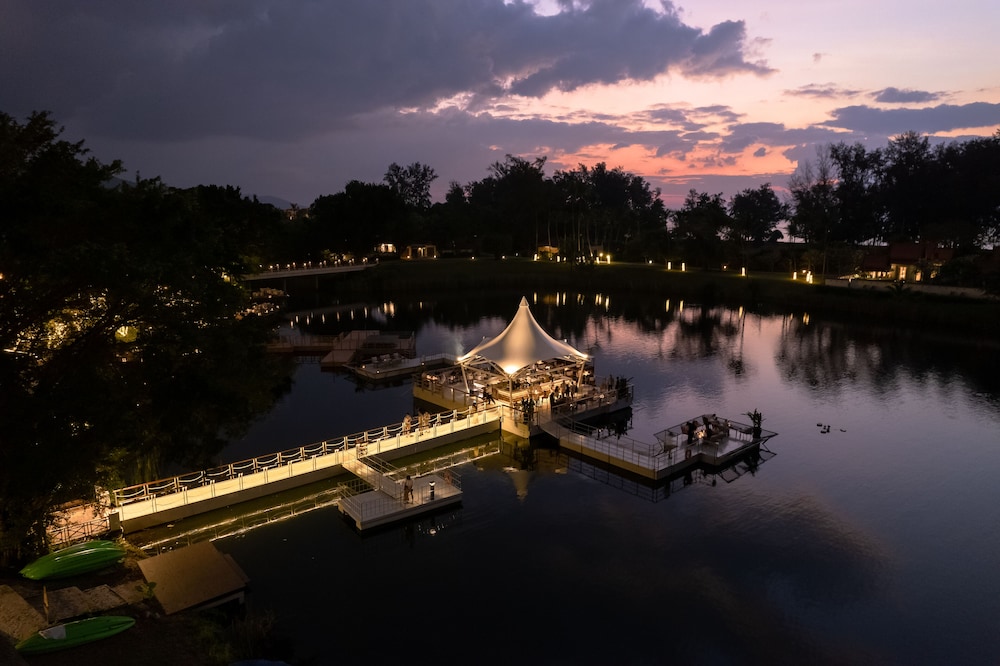 Banyan Tree Phuket — Restaurant & bars in Bang Tao Beach, Phuket Province