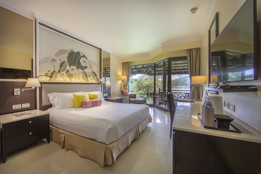 Dusit Thani Laguna Phuket — Hotel rooms in Bang Tao Beach, Phuket Province