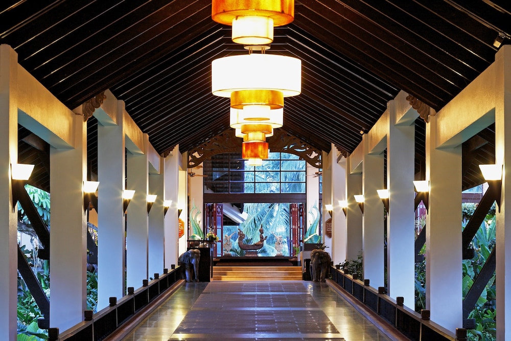 Dusit Thani Laguna Phuket — Hotel building in Bang Tao Beach, Phuket Province