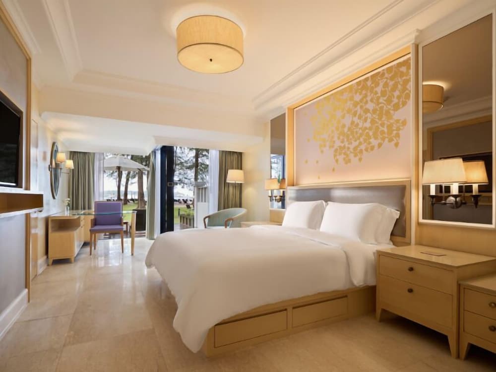 Dusit Thani Laguna Phuket — Hotel rooms in Bang Tao Beach, Phuket Province