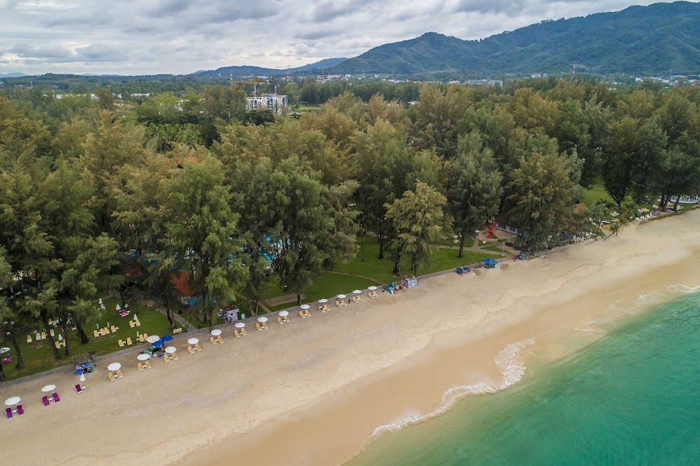 Dusit Thani Laguna Phuket — Beach in Bang Tao Beach, Phuket Province