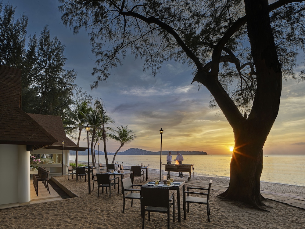 Dusit Thani Laguna Phuket — Restaurant & bars in Bang Tao Beach, Phuket Province