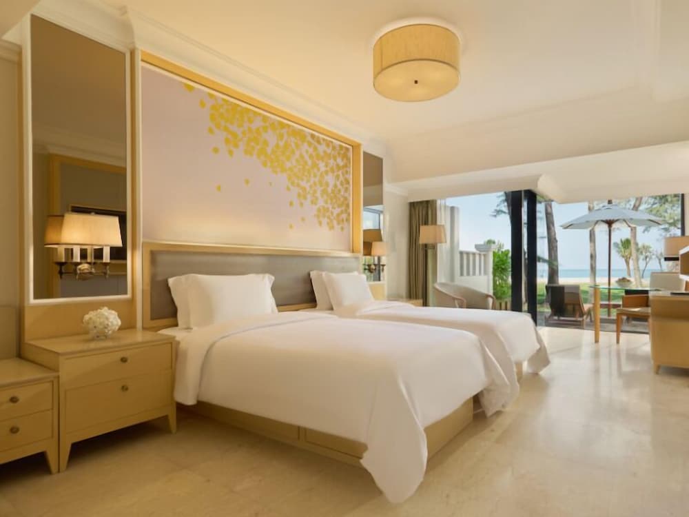 Dusit Thani Laguna Phuket — Hotel rooms in Bang Tao Beach, Phuket Province