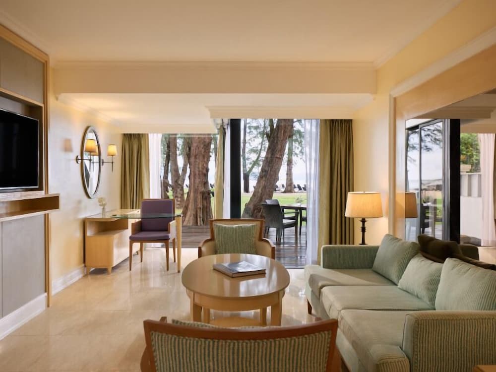Dusit Thani Laguna Phuket — Hotel rooms in Bang Tao Beach, Phuket Province