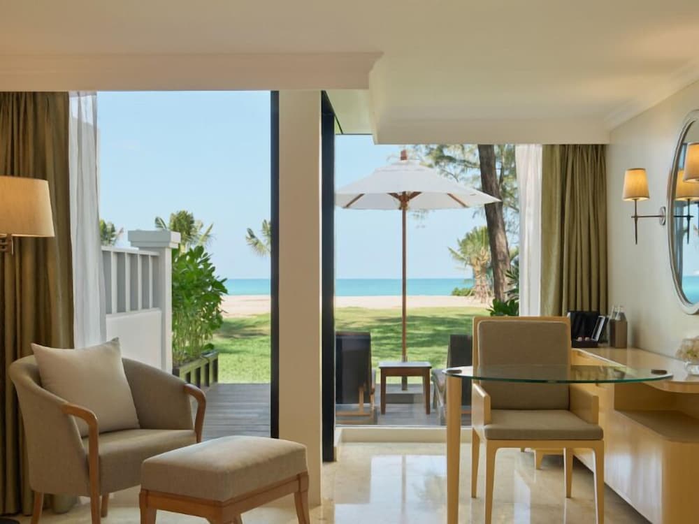 Dusit Thani Laguna Phuket — Hotel rooms in Bang Tao Beach, Phuket Province