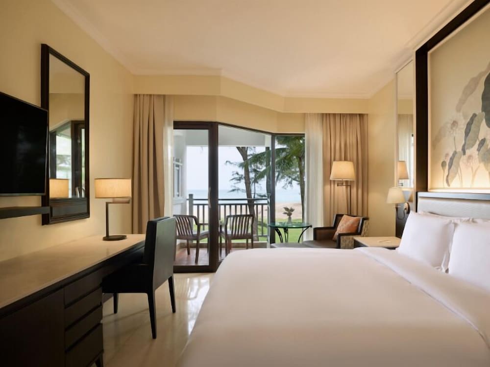 Dusit Thani Laguna Phuket — Hotel rooms in Bang Tao Beach, Phuket Province
