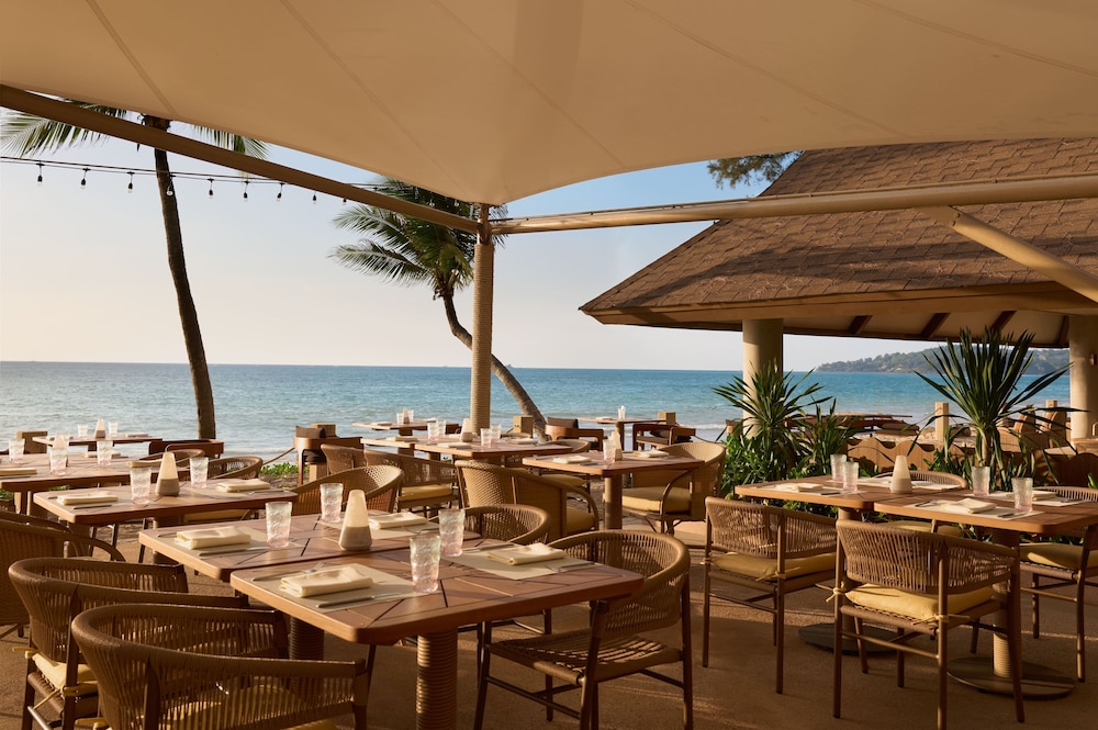 Dusit Thani Laguna Phuket — Restaurant & bars in Bang Tao Beach, Phuket Province