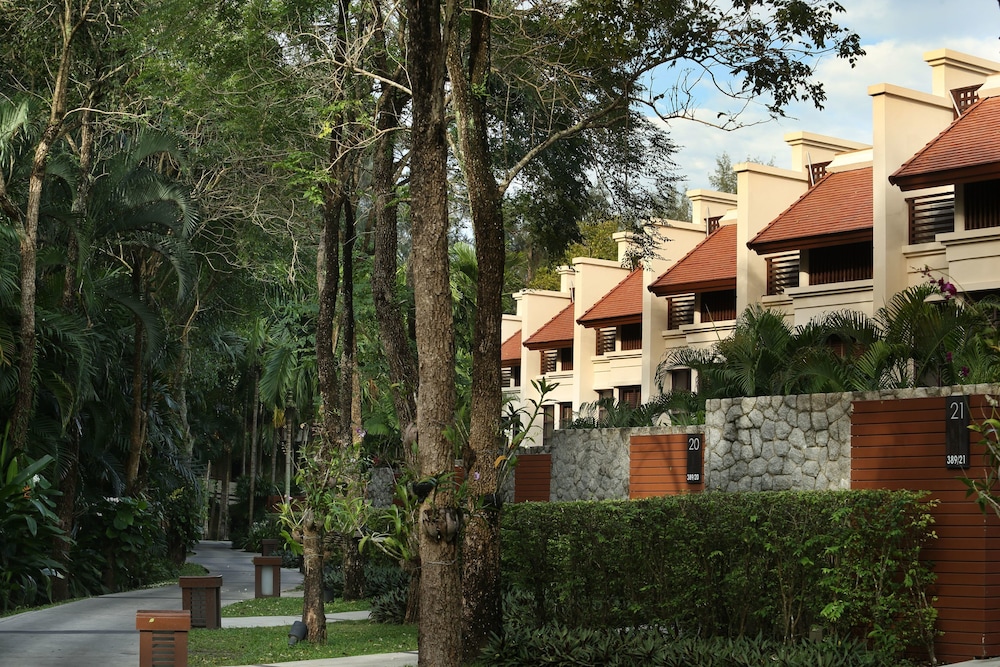 Dusit Thani Laguna Phuket — Hotel building in Bang Tao Beach, Phuket Province