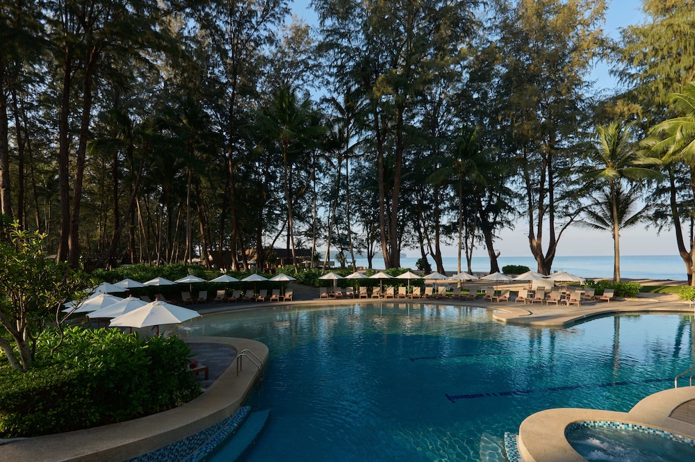 Dusit Thani Laguna Phuket — Swimming pool in Bang Tao Beach, Phuket Province