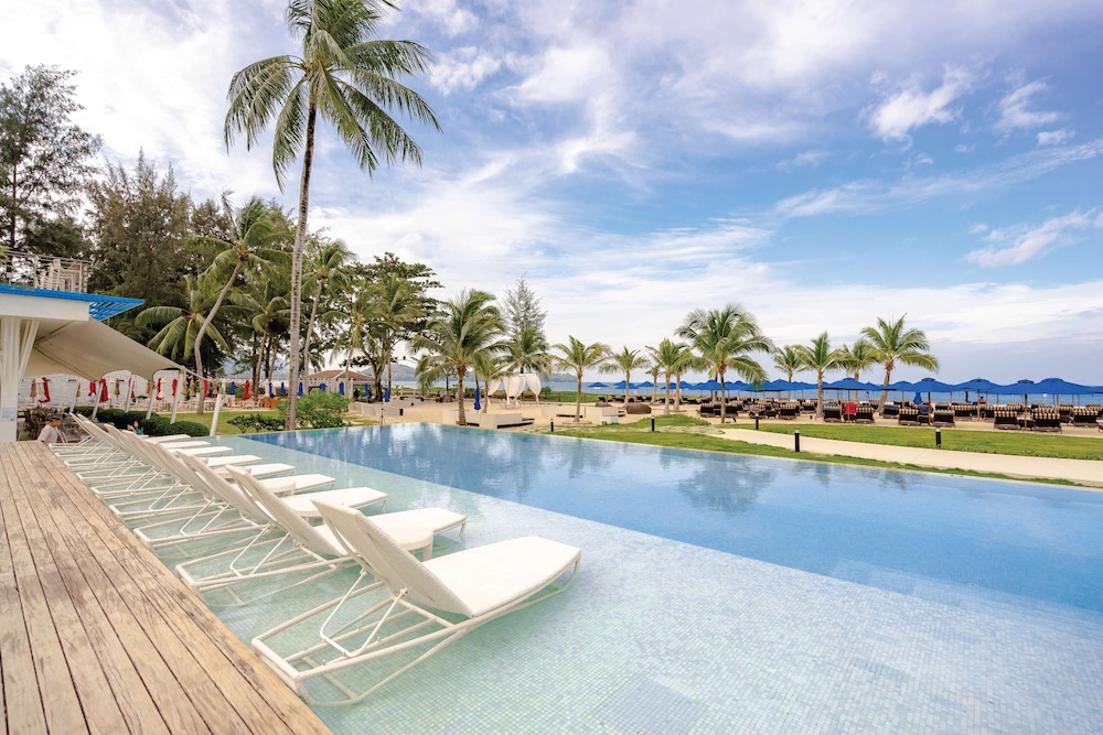 Angsana Laguna Phuket — Swimming pool in Bang Tao Beach, Phuket Province