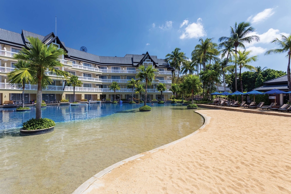 Angsana Laguna Phuket — Swimming pool in Bang Tao Beach, Phuket Province