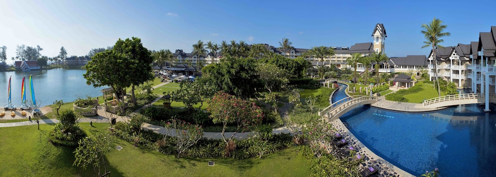 Angsana Laguna Phuket — Hotel building in Bang Tao Beach, Phuket Province