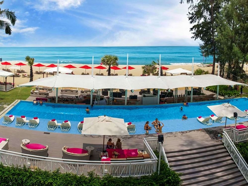 Angsana Laguna Phuket — Swimming pool in Bang Tao Beach, Phuket Province