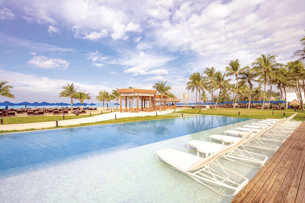 Angsana Laguna Phuket — Swimming pool in Bang Tao Beach, Phuket Province