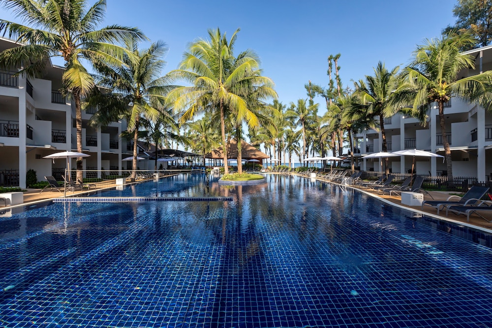 Sunwing Bangtao Beach — Swimming pool in Bang Tao Beach, Phuket Province