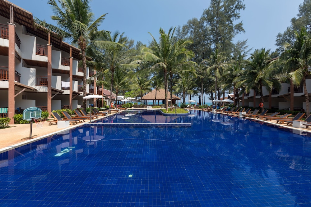 Sunwing Bangtao Beach — Swimming pool in Bang Tao Beach, Phuket Province