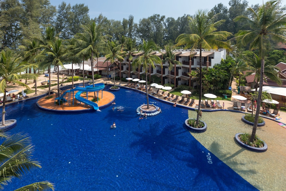 Sunwing Bangtao Beach — Swimming pool in Bang Tao Beach, Phuket Province