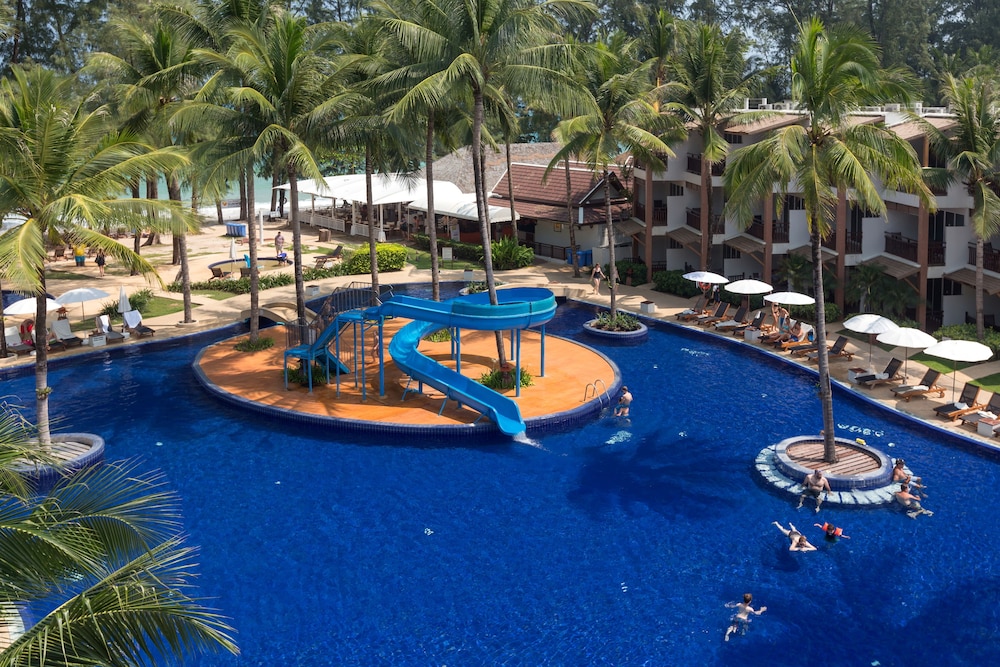 Sunwing Bangtao Beach — Swimming pool in Bang Tao Beach, Phuket Province