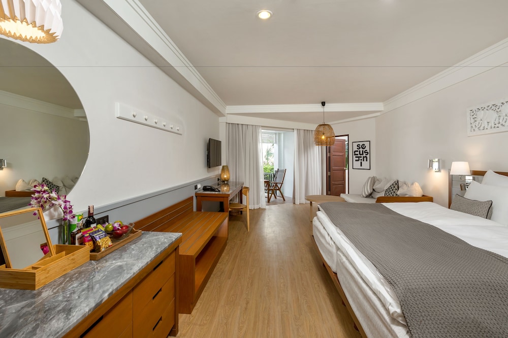 Sunwing Bangtao Beach — Hotel rooms in Bang Tao Beach, Phuket Province