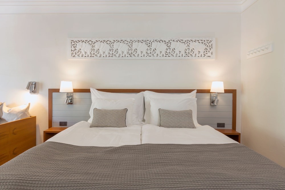 Sunwing Bangtao Beach — Hotel rooms in Bang Tao Beach, Phuket Province