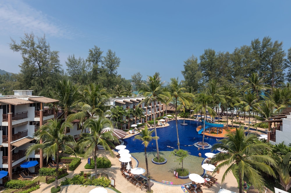 Sunwing Bangtao Beach — Swimming pool in Bang Tao Beach, Phuket Province