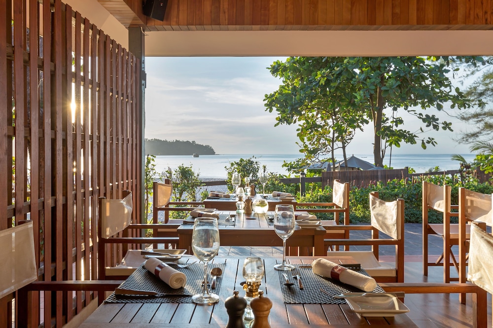Sunwing Bangtao Beach — Restaurant & bars in Bang Tao Beach, Phuket Province