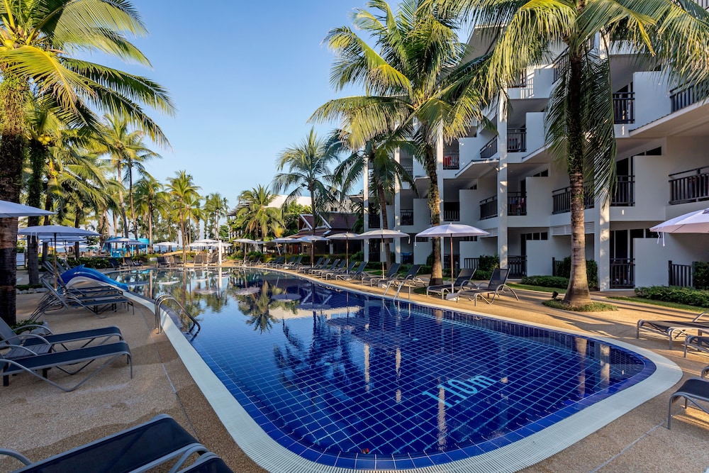 Sunwing Bangtao Beach — Swimming pool in Bang Tao Beach, Phuket Province